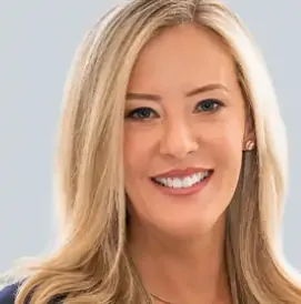 Michelle Moore Headshot